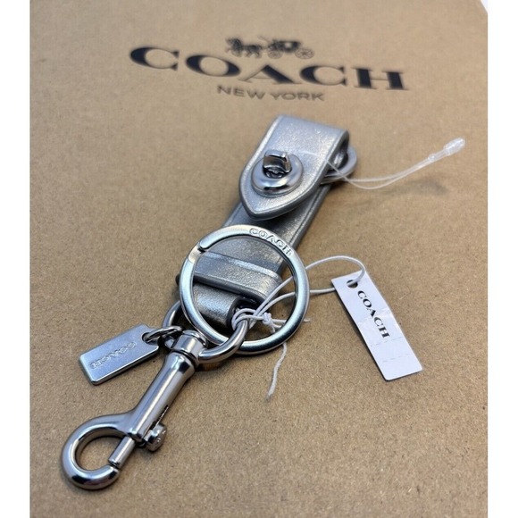 Coach CW562 Silver Trigger Snap Bag Charm Turnlock Split Key Ring Leather NWT - Picture 1 of 5